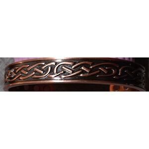 Reevaria Large Celtic Men's Copper Magnetic Bracelet Therapeutic Properties